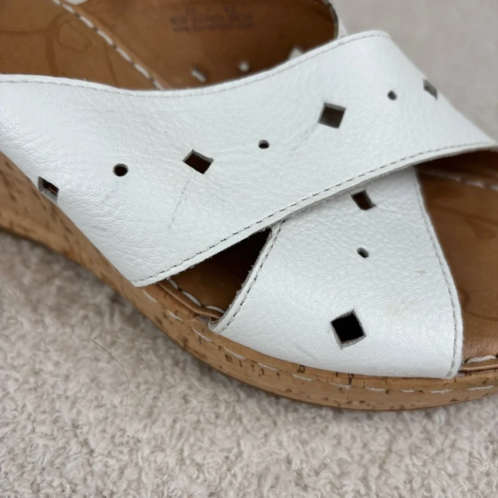 Born Sandals Womens 10 White Cork Canova Wedge Slip On‎ Peep Toe Leather Comfort